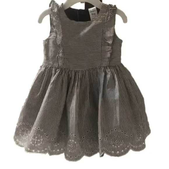 **Carter's Baby Girl Blue Strip / eyelet bottom Dress - 9M - Picture 1 of 4